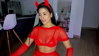 swt_molly 2024-11-01 04:26:05