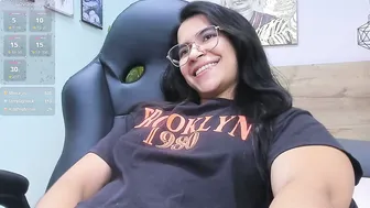 Lila_foox lush free cam show