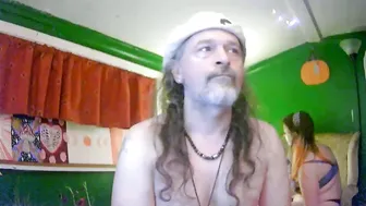 hippiedad333 05/30/2026 c2c