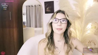 isabella_cox__ chat sex cam on cam