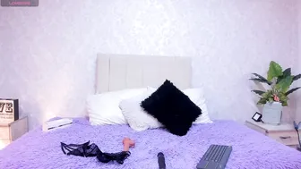 Valentinarivers smalltits on webcam