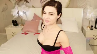 divine_mila new webcam video