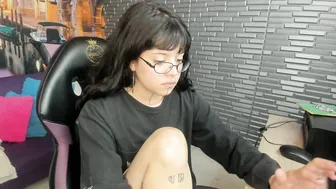 Petite_melodyy sex cam chat (05-30-2026)