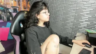 Petite_melodyy sex cam chat (05-30-2026)