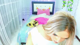 Zoeschmmit showcum 30-May-2026