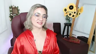 Ana_hotmilf (05/31/2026) blonde
