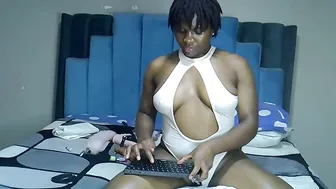 melanin_moon shy - 31-May-26