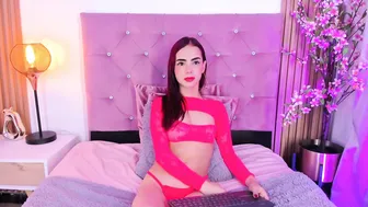 Celeste_queen7 posing on cam 05/31/2026