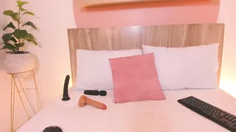 Luna_blazze_ naked on cam video chat porn