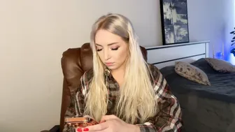 ohmyemma recorded nude video 1005192