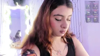 Naomy_tay1 live cam video (06/01/2026)