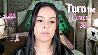 Soffiqueen porn chat video 01-Jun-2026