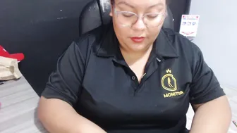Angy_ro12 bbw on live cam