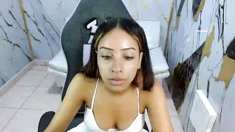 Taylor_sophie sex chat - (06-02-2026)