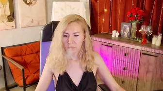Donnasmitth blonde webcam