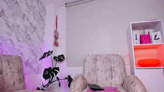 missweetpeach (06-02-2026)