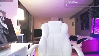 Tinykylie gaming porn cam chat