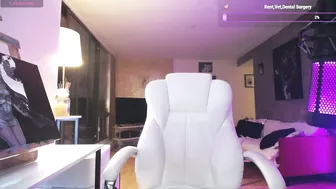 Tinykylie gaming porn cam chat