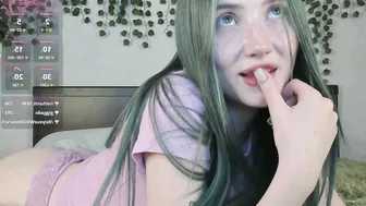 Leona_vixen feet cam nude