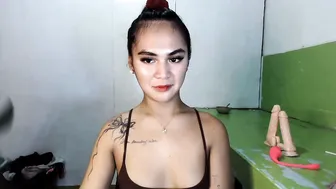 Sexycheskax18 pregnant cam sex chat