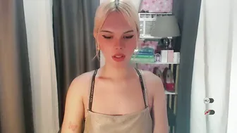 yourlovekylie recorded nude video 1007931