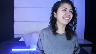 amarettho recorded nude video 1008167