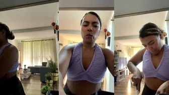 akendacurls2 recorded nude video 1008538