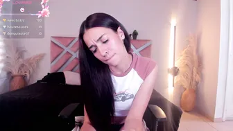ella__olmos milk - 06/02/2026