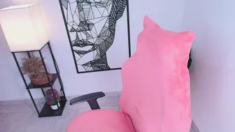 Ashleyy18__ posing on cam 03-Jun-26