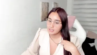 caroline_rodriguez_9 06/03/2026 nude video chat