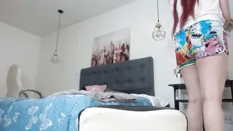 Mysterious_girl42 amateur cam posing on webcam