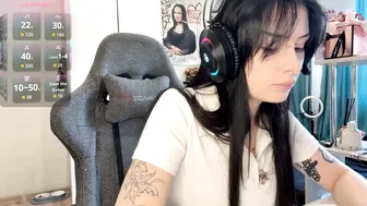 mavismills 18 hot live cam video