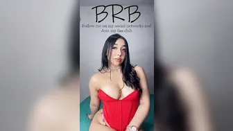 ni_collee anal webcam chat