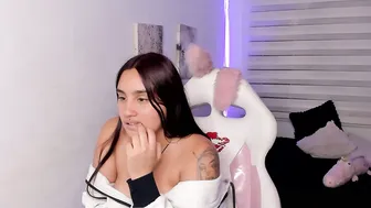 Caroline_rodriguez_9 cam porn video 04 June 2026