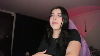 Bunnyy09 saliva posing on webcam