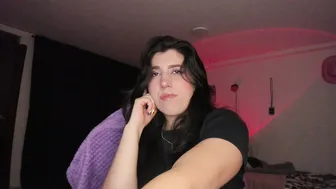 Bunnyy09 saliva posing on webcam