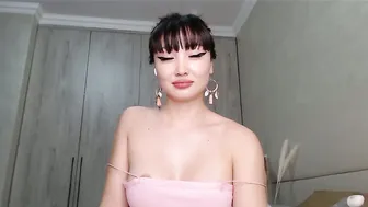 Mia_rie 04-Jun-26 young