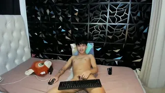 urmasterhardcock recorded nude video 1012850