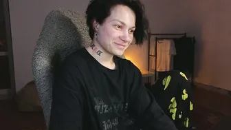 esajukyy smalltits webcam video