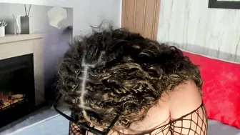 alika01_ ebony nude on cam