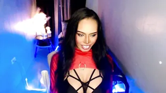mikeyalawi03 nude cam (06/04/2026)