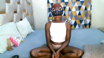 Remmyqueen porn cam chat (06-05-2026)