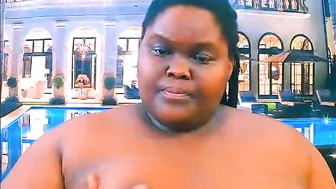 ebonyhotbuns4u2luv long on webcam
