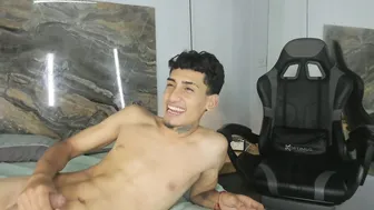 strikeandsweet porn video chat (06/05/2026)