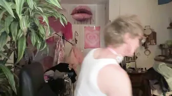 Pinkfag nude chat 05-Jun-2026