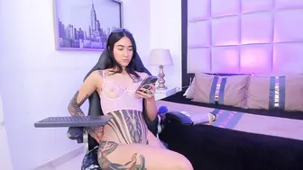 Meganpresleyy on webcam (06-05-2026)