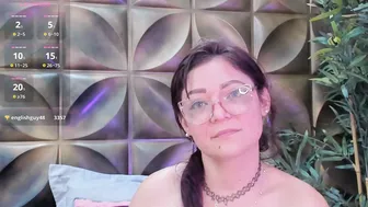 Gaia_rougee sex chat cam 06-06-2026