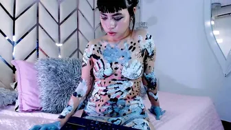 Raven_luxx amateur cam (06-07-2026)