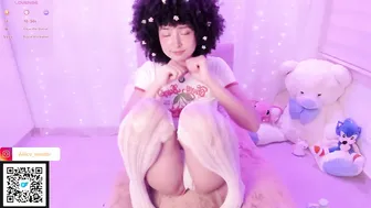 Alice_wiinter posing on cam chat porn video
