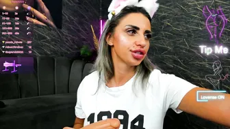 Izabelatessa bigboobs - (07-15-2025)